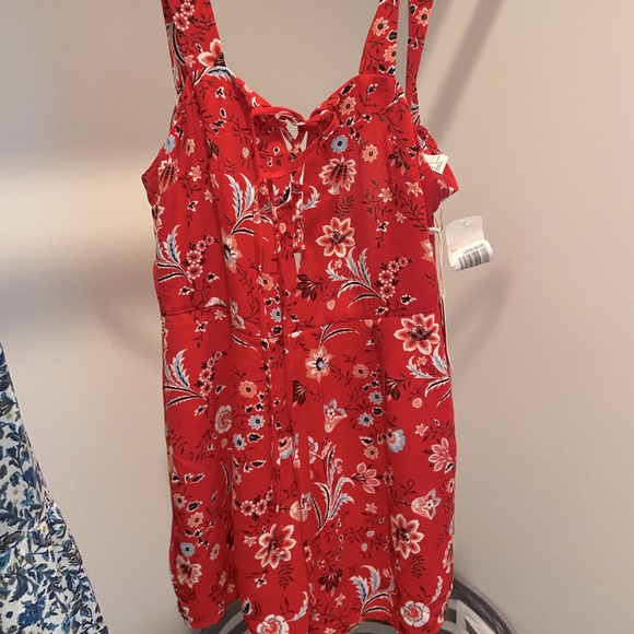 Brand new trendy jumper! - Picture 1 of 5